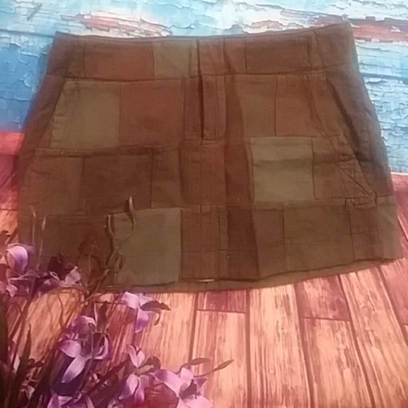 American Eagle Outfitters plaid mini skirt 10 - Picture 2 of 16